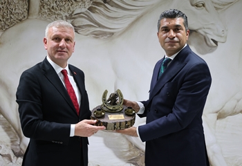 Cumhurbaşkanı Başdanışmanı Oktay Saral’dan Elazığ Hipodromu’na ziyaret