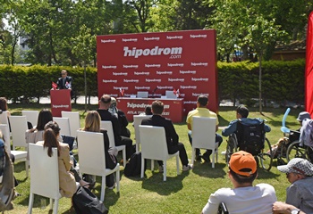 Kulübümüz ile Hipodrom.com arasında At’la Terapi Merkezi isim sponsorluğu anlaşması imzalandı
