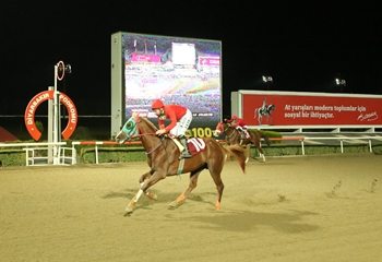 Diyarbakır Ticaret ve Sanayi Odası Koşusu'nu Sabazbeyi kazandı